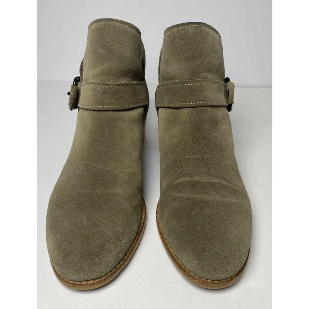 Stuart Weitzman Dude Taupe Suede Buckle Block‎ Heel Ankle Bootie Women Sz 8.5